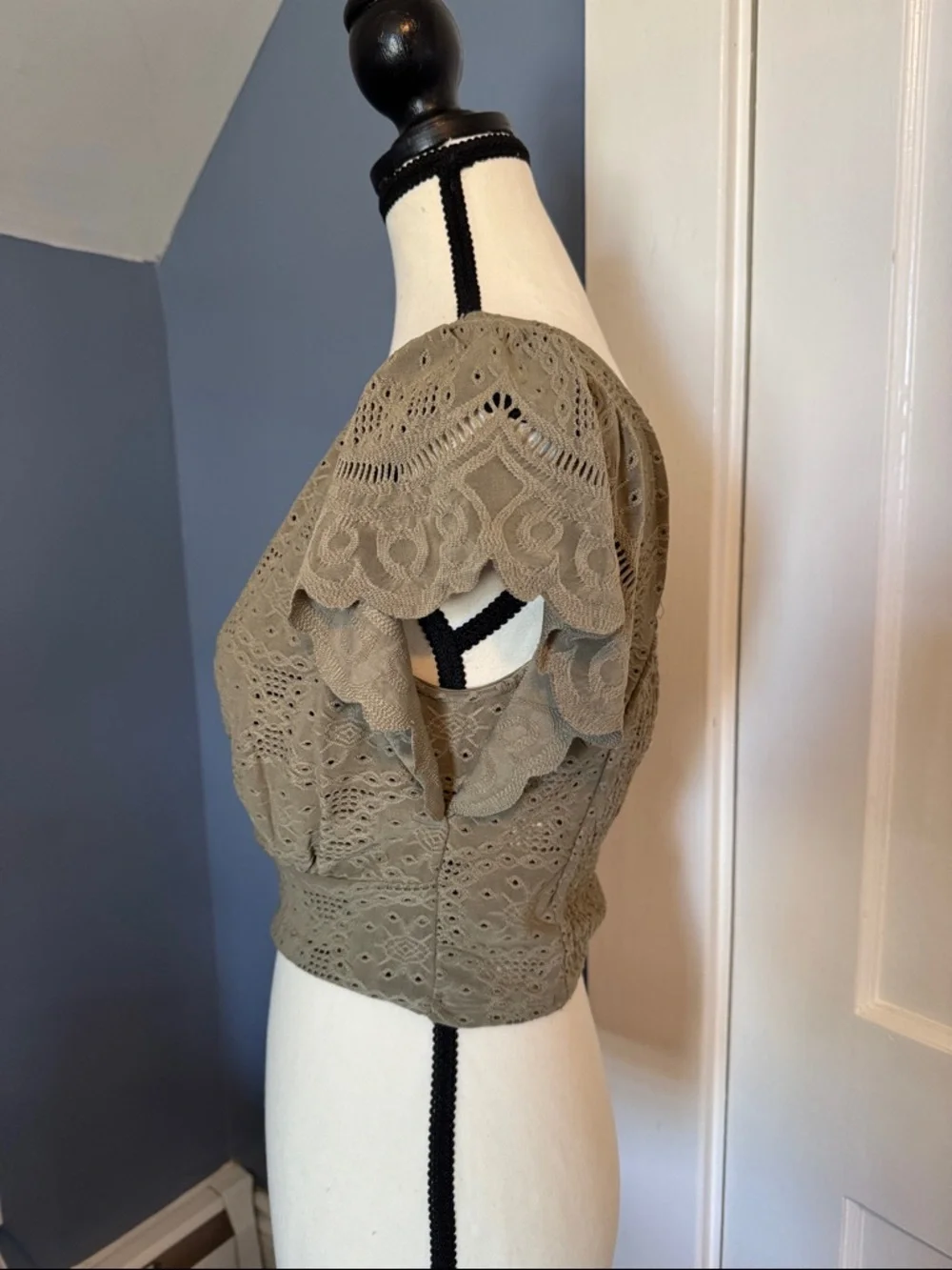 Lace Wrap Crop Top - Olive - Picture 2 of 3